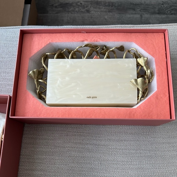Cult Gaia Clutch BRAND NEW - Picture 4 of 10